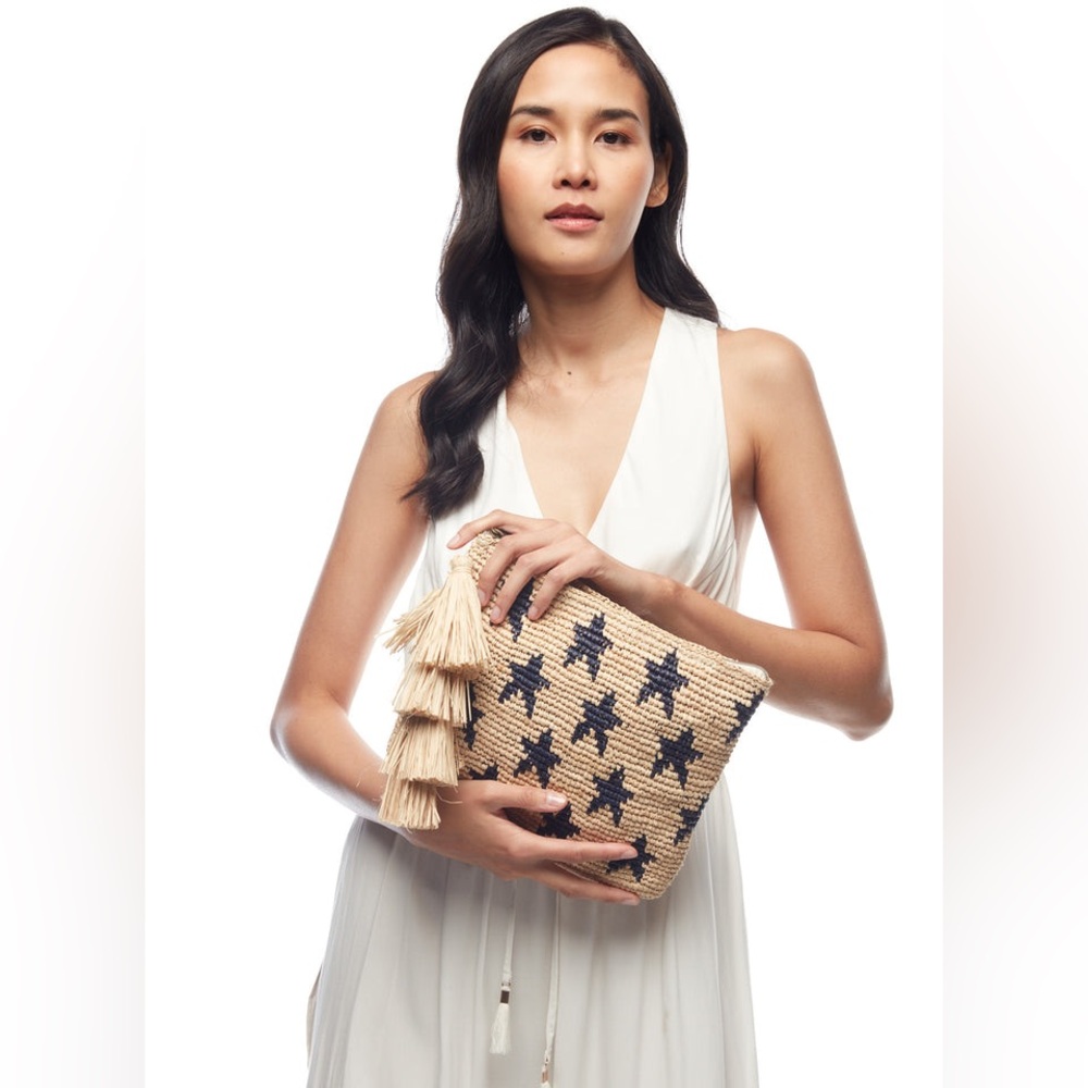 Mar Y Sol NWT Estrella Clutch Crocheted Raffia Bag Navy Star - Picture 2 of 8